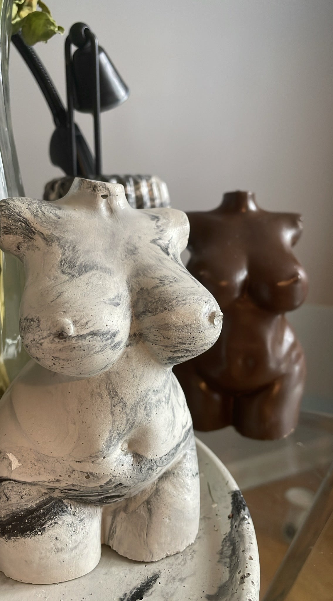 THIQUE body sculpture